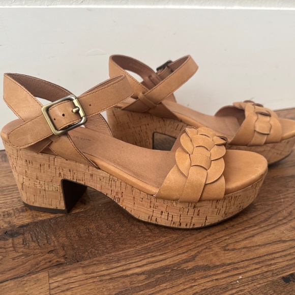 New Chocolat Blu Glenda Platform Sandal Cork Camel Leather Women's Size 8.5 - Picture 1 of 9